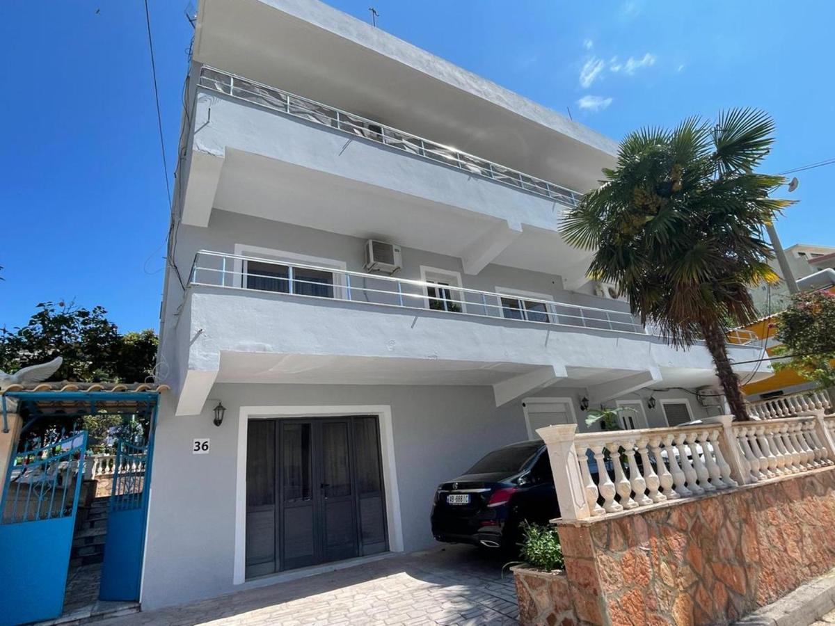 Villa Shqiponja Sarandë エクステリア 写真